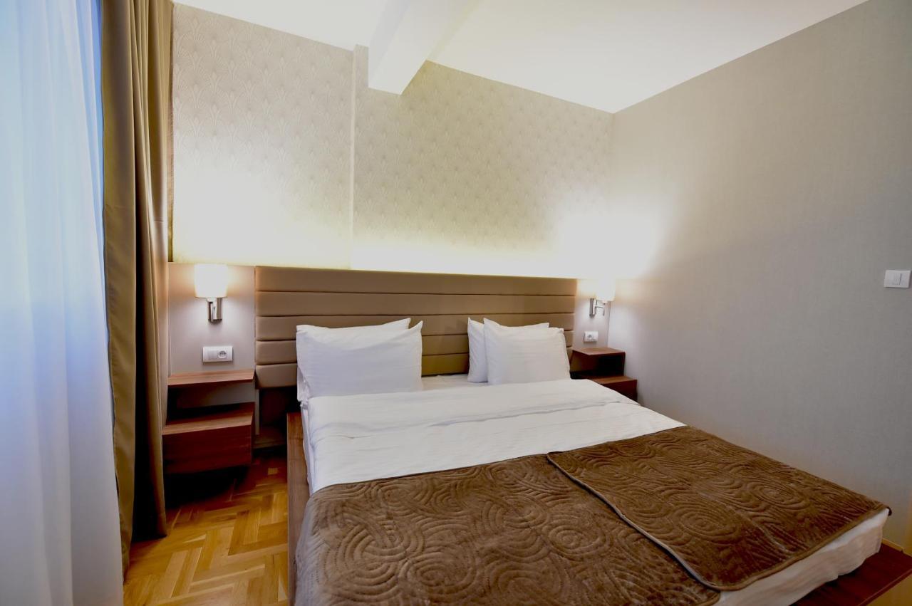 Sky Lux Apartman Gornji Milanovac Exterior foto